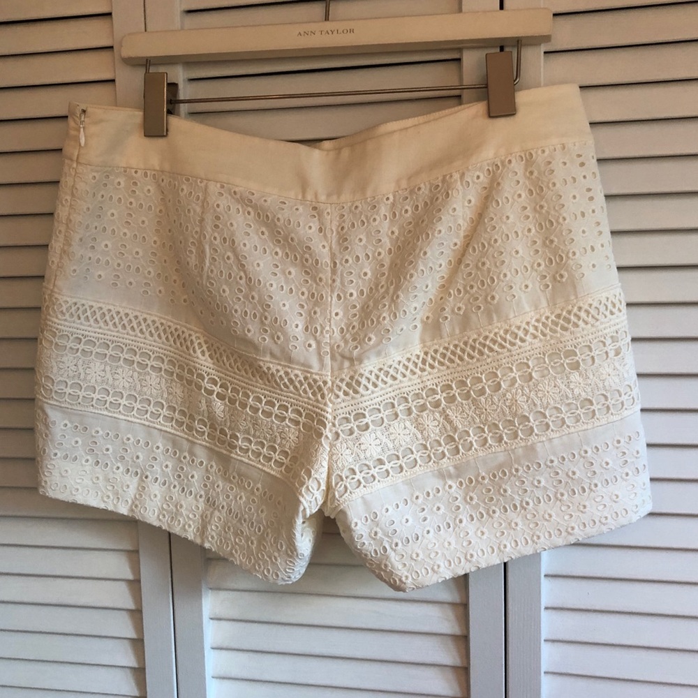 LOFT eyelet Riviera Short - Picture 3 of 7